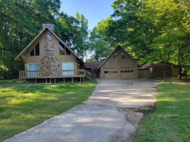 Main picture of 3218 Macedonia Rd