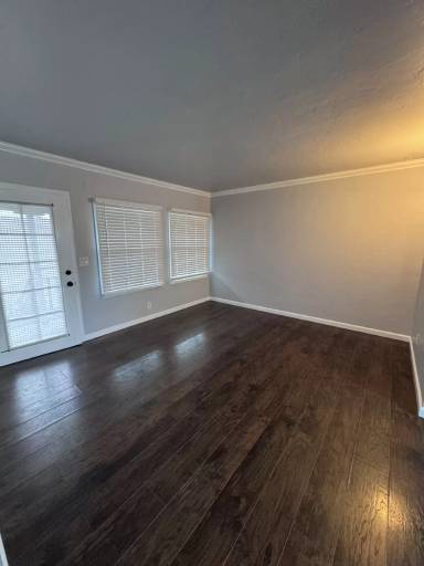 Main picture of 2149 Front St