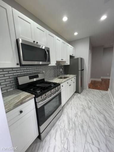 Main picture of 4900 Pine St