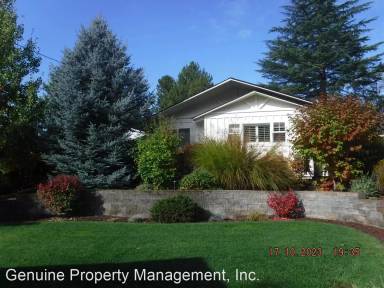 Main picture of 10 Fair Oaks Dr