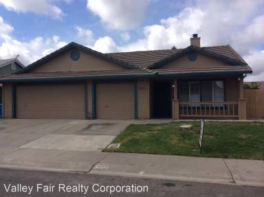 Main picture of 1551 Spyglass Dr