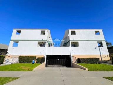 Main picture of 4567 West 159th Street