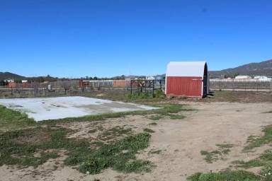 Main picture of 37455 Brandon Rd