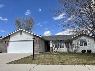 Main picture of 13666 W Fig St