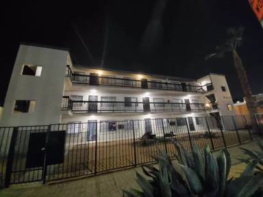 Main picture of 11308 S Figueroa St