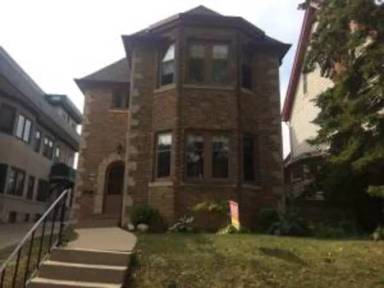Main picture of 3247 N Summit Ave