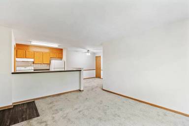 Main picture of 412 Nicholas Ct