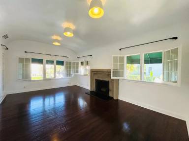 Main picture of 8159 Willoughby Ave