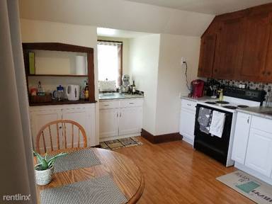 Main picture of 298 W Court St