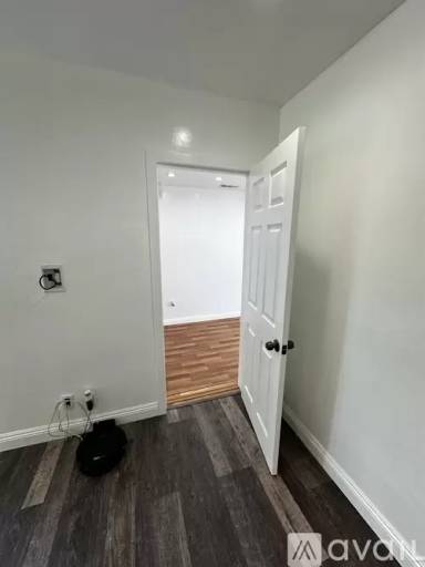 Main picture of 7038 Yarmouth Ave