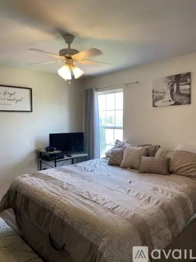 Main picture of 313 Park Hill Dr