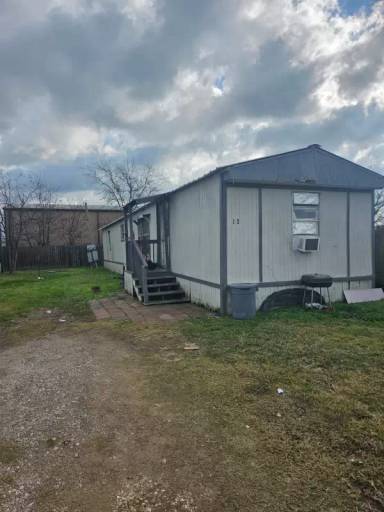 Main picture of 1801 S Business 45