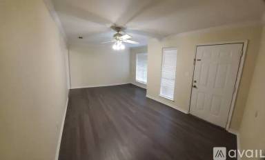 Main picture of 513 E Ball St