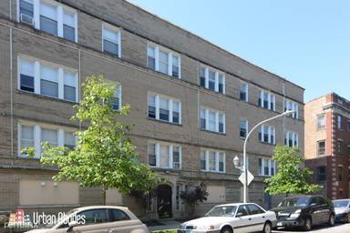 Main picture of 7736-42 N Ashland Ave & 1609-11 W Juneway Ter