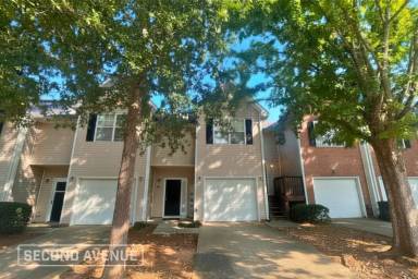 Main picture of 2398 Brianna Dr