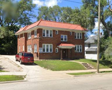 Main picture of 1306 N Rockton Ave