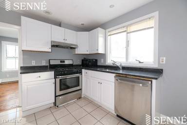 Main picture of 12 Kilby St