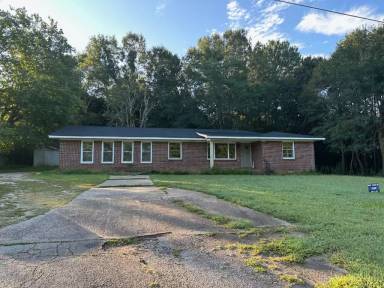 Main picture of 51 Fisher Dr