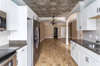 Main picture of 1181 Waxwing Dr