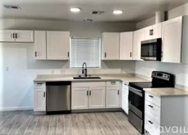 Main picture of 809 S 6th Ave