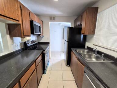 Main picture of Presidential Golfview Condominiums
