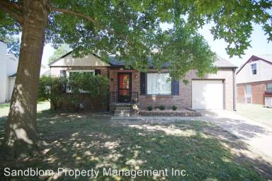 Main picture of 908 S Urbana Ave