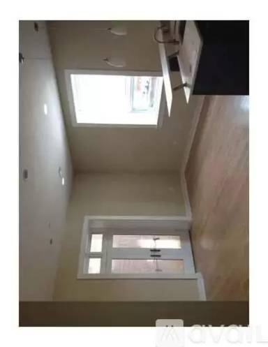 Main picture of 655 N 16th St
