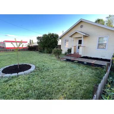 Main picture of 2168 Madison St