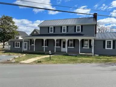 Main picture of 11 S Loudoun St
