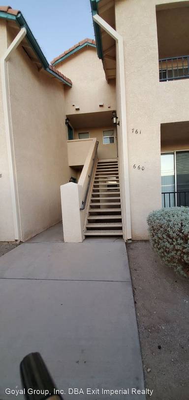Main picture of 1100 Rodeo Dr