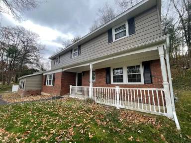 Main picture of 37 Hills Rd