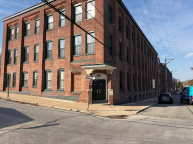 Main picture of 200 Lincoln Ave