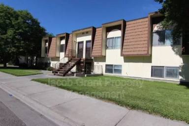 Main picture of 775 N Fanning Ave