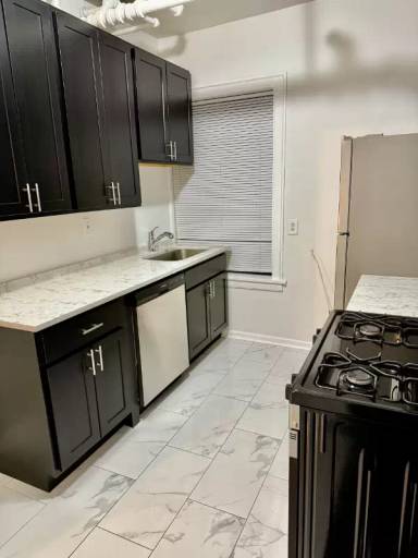 Main picture of 3157 N Hudson Ave