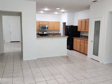 Main picture of 42602 Camelot Rd