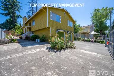 Main picture of 9052 36th Ave S