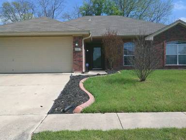 Main picture of 2704 Bachelor Button Blvd