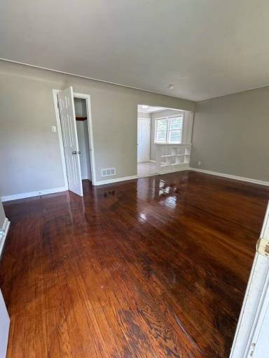 Main picture of 1862 Engelholm Ave