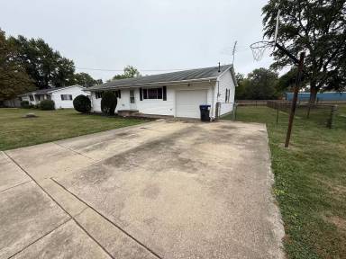 Main picture of 417 W Abraham St