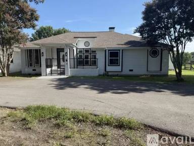 Main picture of 501 Lake Ranch Ln