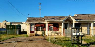 Main picture of 2629 Moeling St