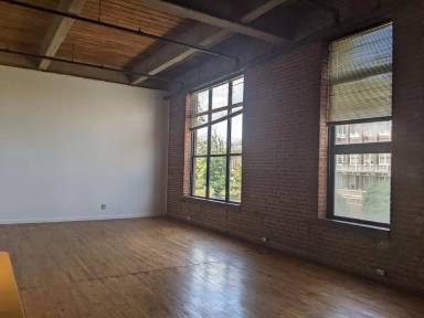 Main picture of 500 N Duke St