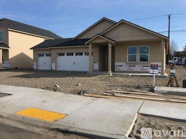 Main picture of 725 N Hooper Dr