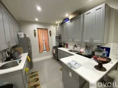 Main picture of 1575 President St