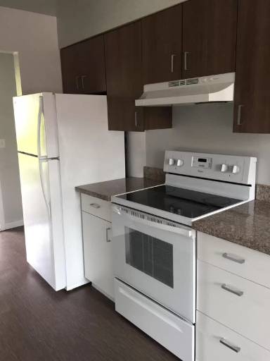 Main picture of 587 N Rosa Parks Way