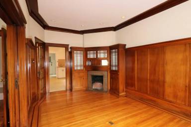 Main picture of 3304 Fulton St