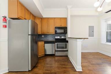Main picture of 1723 W Master St
