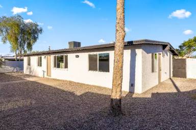 Main picture of 4541 S 18th Ave