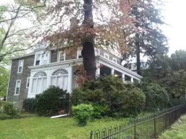 Main picture of 15 E Mermaid Ln