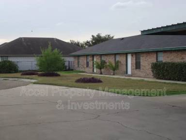 Main picture of 1201 W Carmen Ave